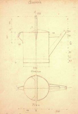 Représentations d'un arrosoir, dessin au crayon, [1916] (Archives départementales de la Sarthe, 1 T 1577).jpg